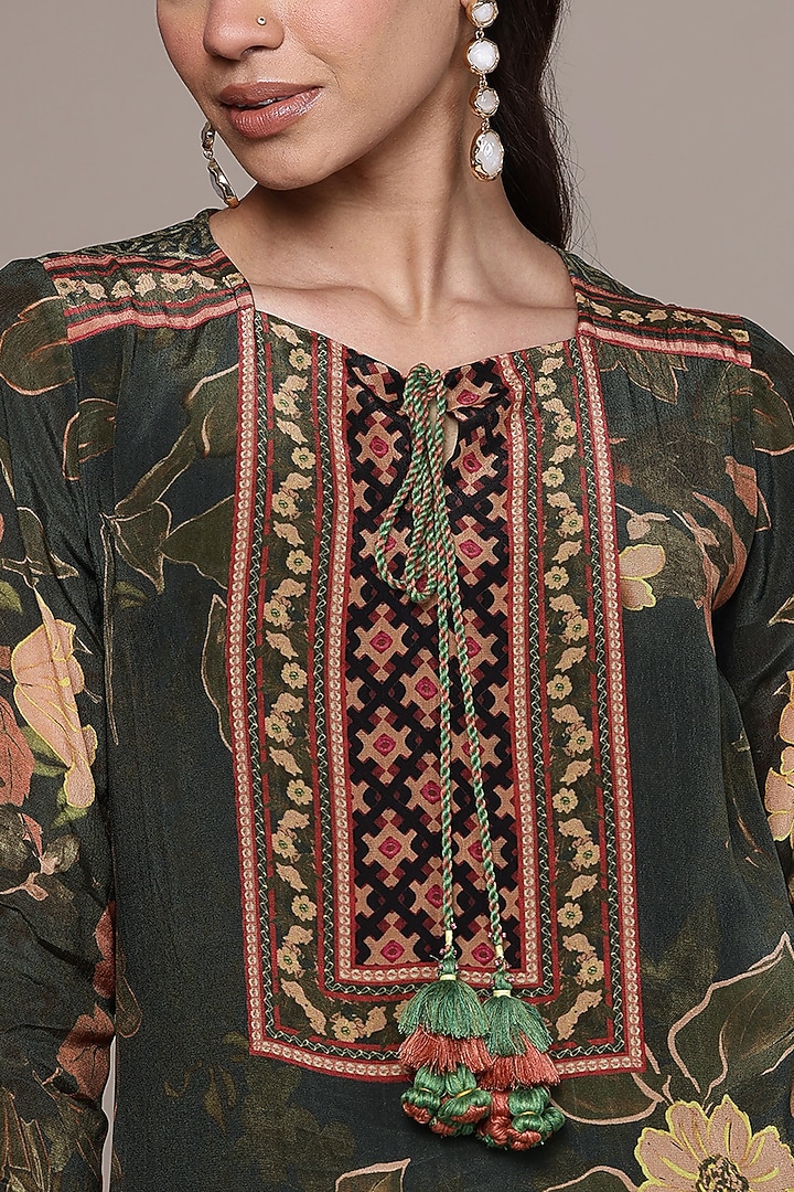 Black Viscose Crepe Floral Printed Kurta Set by Ritu Kumar at Pernia's Pop Up Shop