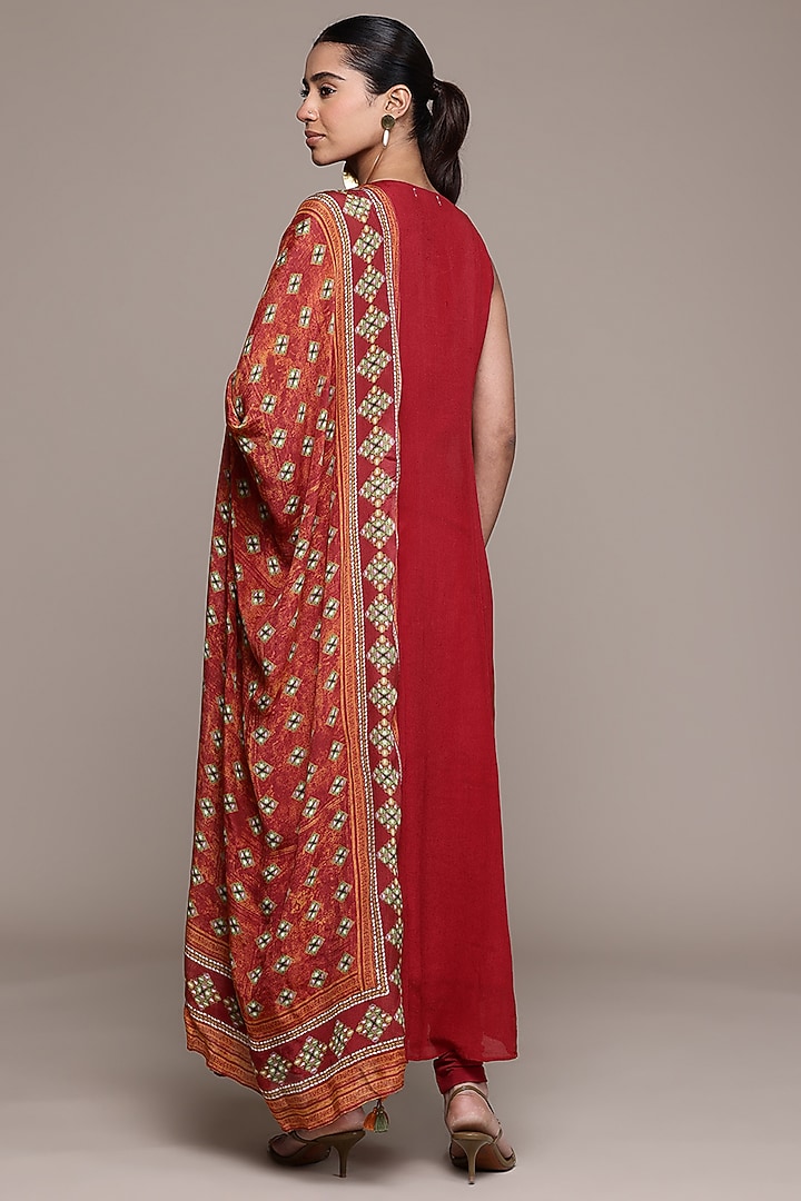 Maroon Viscose Chinon Kurta Set by Ritu Kumar at Pernia's Pop Up Shop
