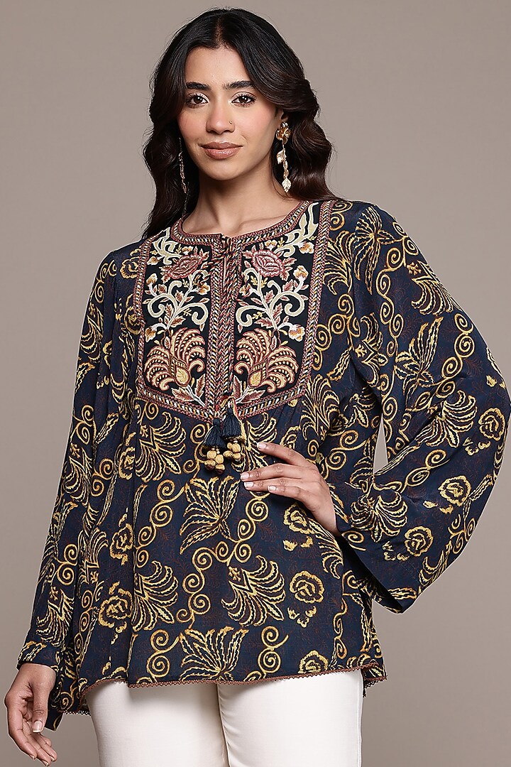 Black Viscose Crepe Short Kurta by Ritu Kumar at Pernia's Pop Up Shop