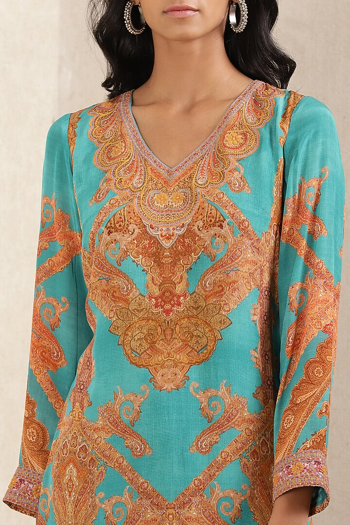 Teal Printed Kurta Set by Ritu Kumar at Pernia's Pop Up Shop