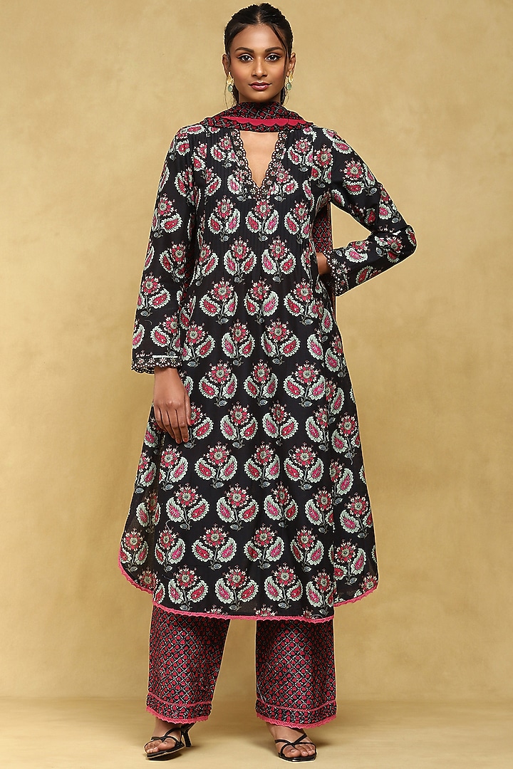 Black Cotton Silk Botanic Printed Kurta Set by Ritu Kumar at Pernia's Pop Up Shop