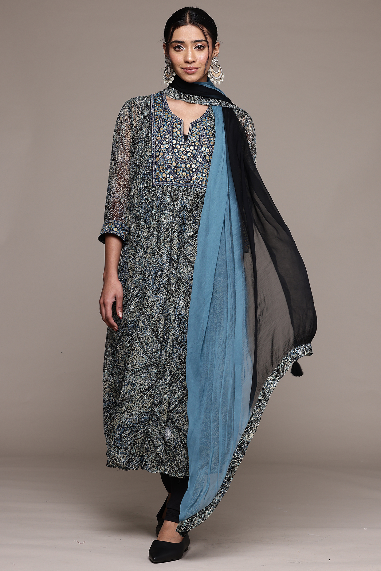 Black Viscose Kurta Set by Ritu Kumar at Pernia's Pop Up Shop