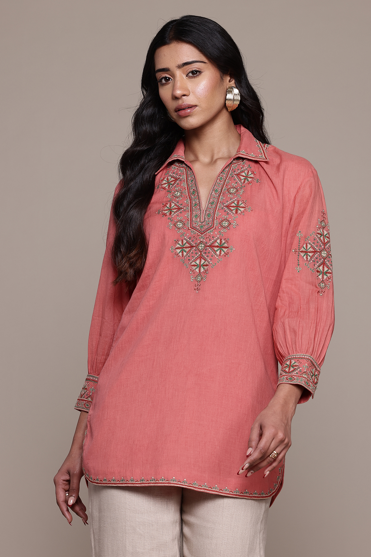 Peach Cotton Kurta by Ritu Kumar at Pernia's Pop Up Shop