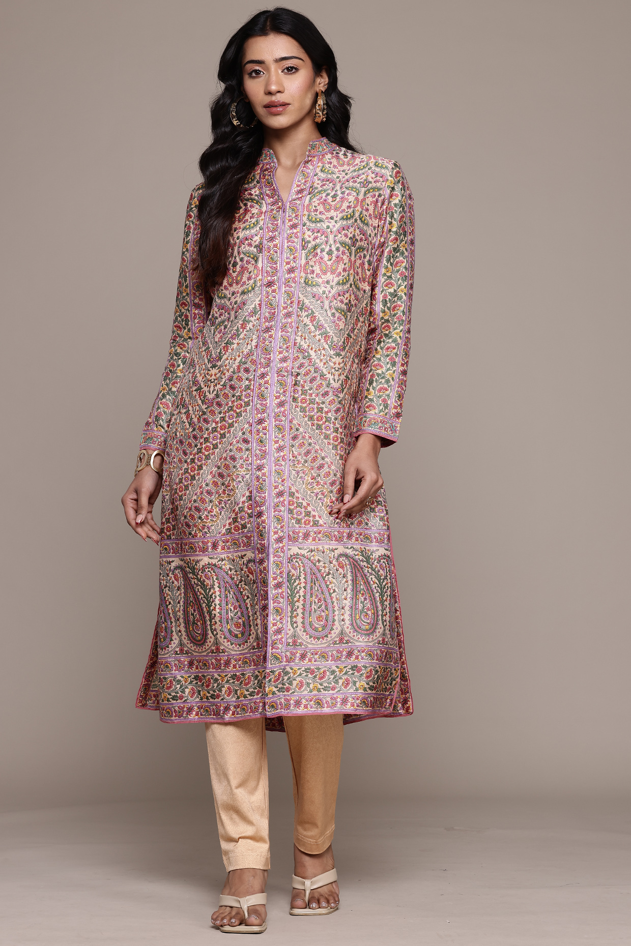 Off-White & Multi-Colored Silk Kurta Set by Ritu Kumar at Pernia's Pop Up Shop