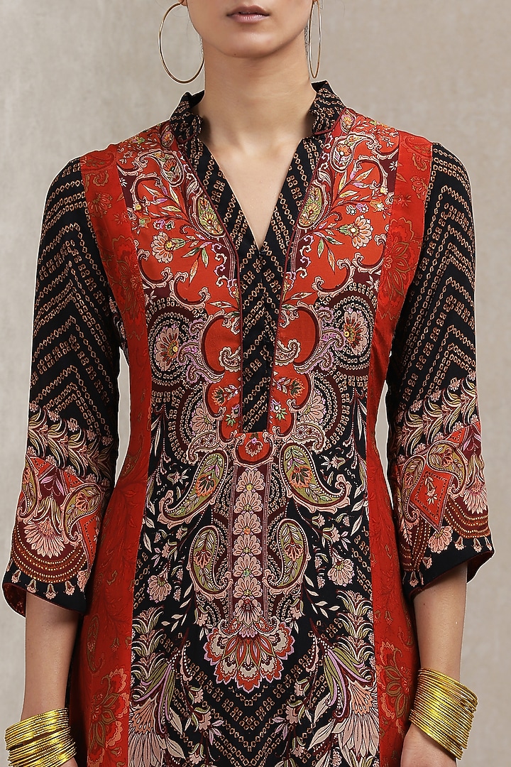 Black & Red Floral Printed Kurta Set by Ritu Kumar at Pernia's Pop Up Shop