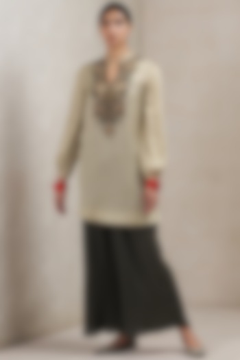 Beige & Khaki Printed Kurta by Ritu Kumar at Pernia's Pop Up Shop