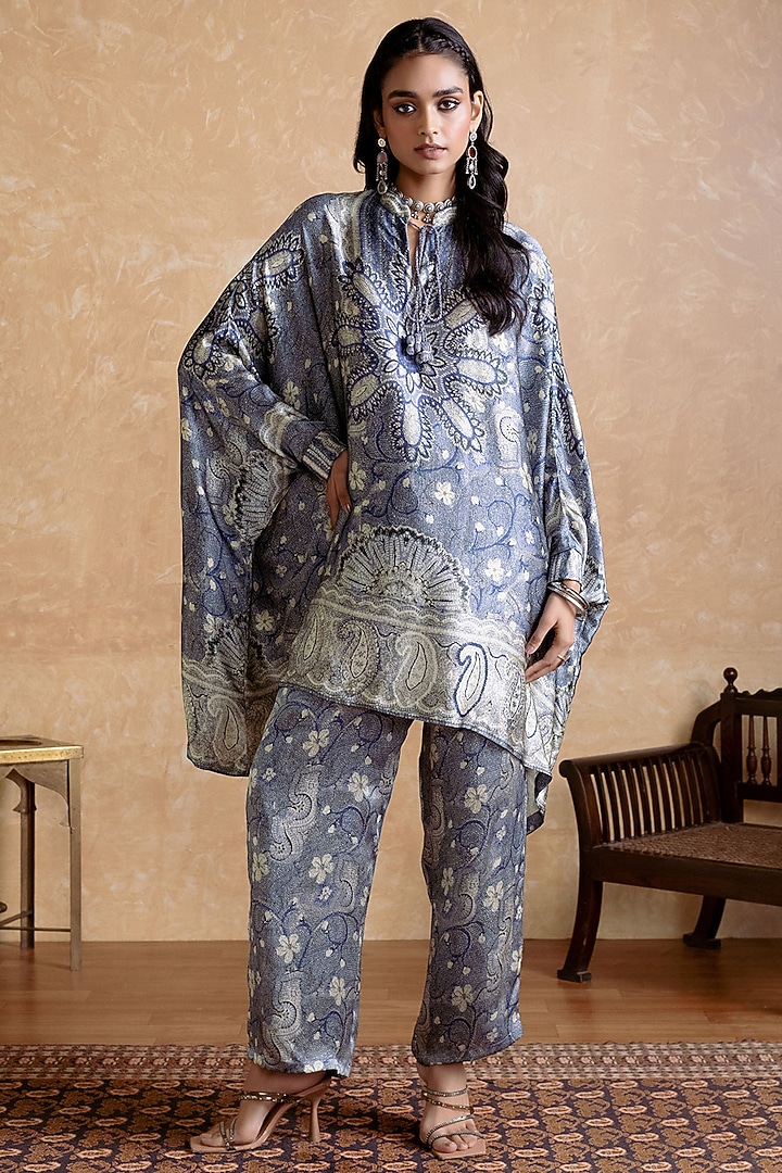 Grey & Off-White Gajji Satin Floral Printed Kurta Set by Ritu Kumar at Pernia's Pop Up Shop