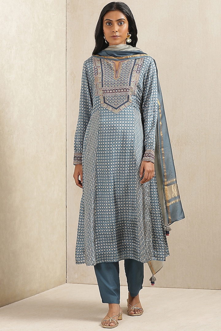 Indigo Viscose Printed Kurta Set by Ritu Kumar at Pernia's Pop Up Shop