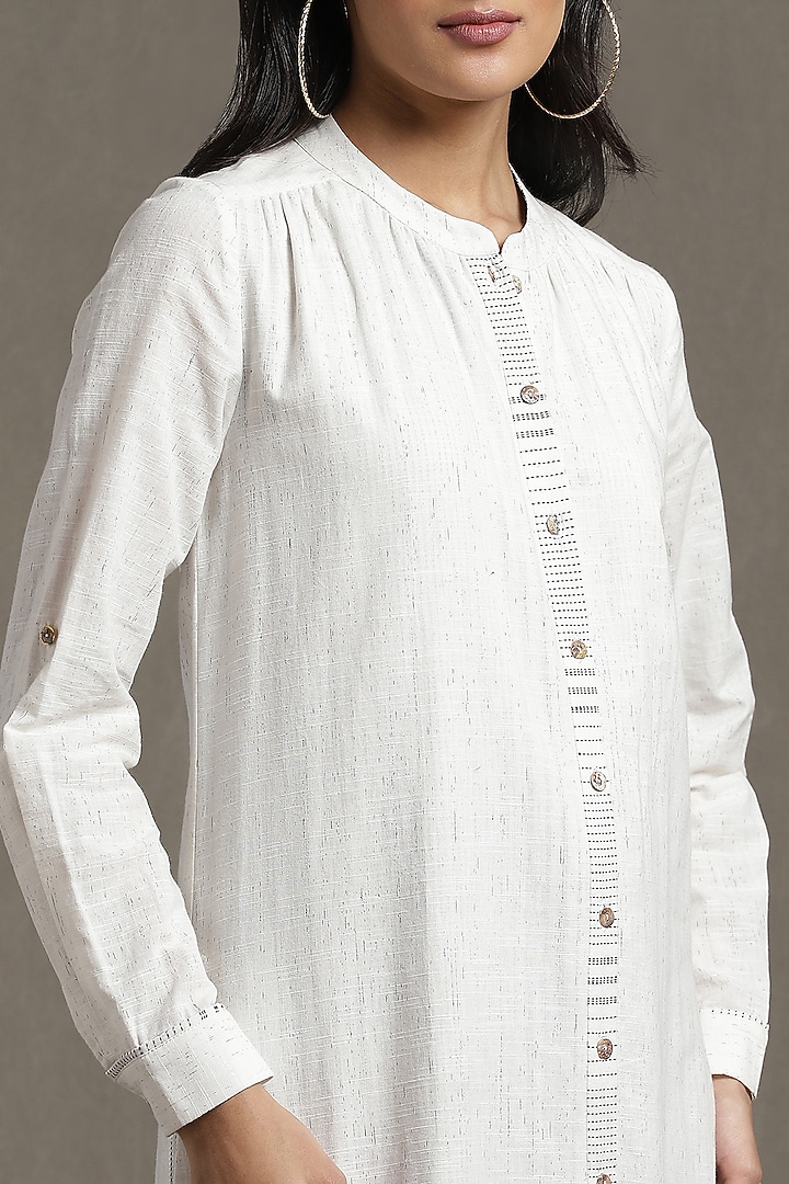White Embroidered Kurta Set by Ritu Kumar at Pernia's Pop Up Shop