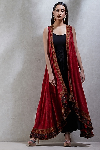 Brick Red Sleeveless Cape With Black Inner & Palazzo Pants by Ritu Kumar