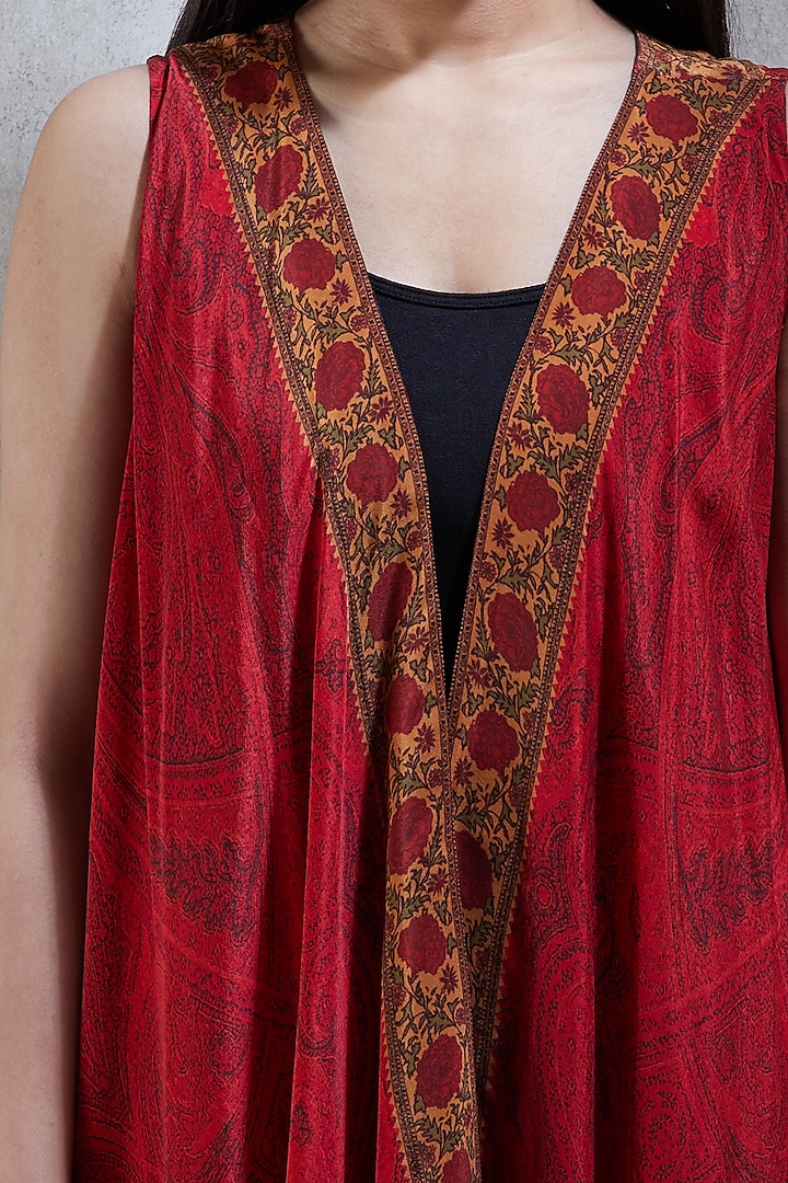 Brick Red Sleeveless Cape With Black Inner & Palazzo Pants by Ritu Kumar at Pernia's Pop Up Shop