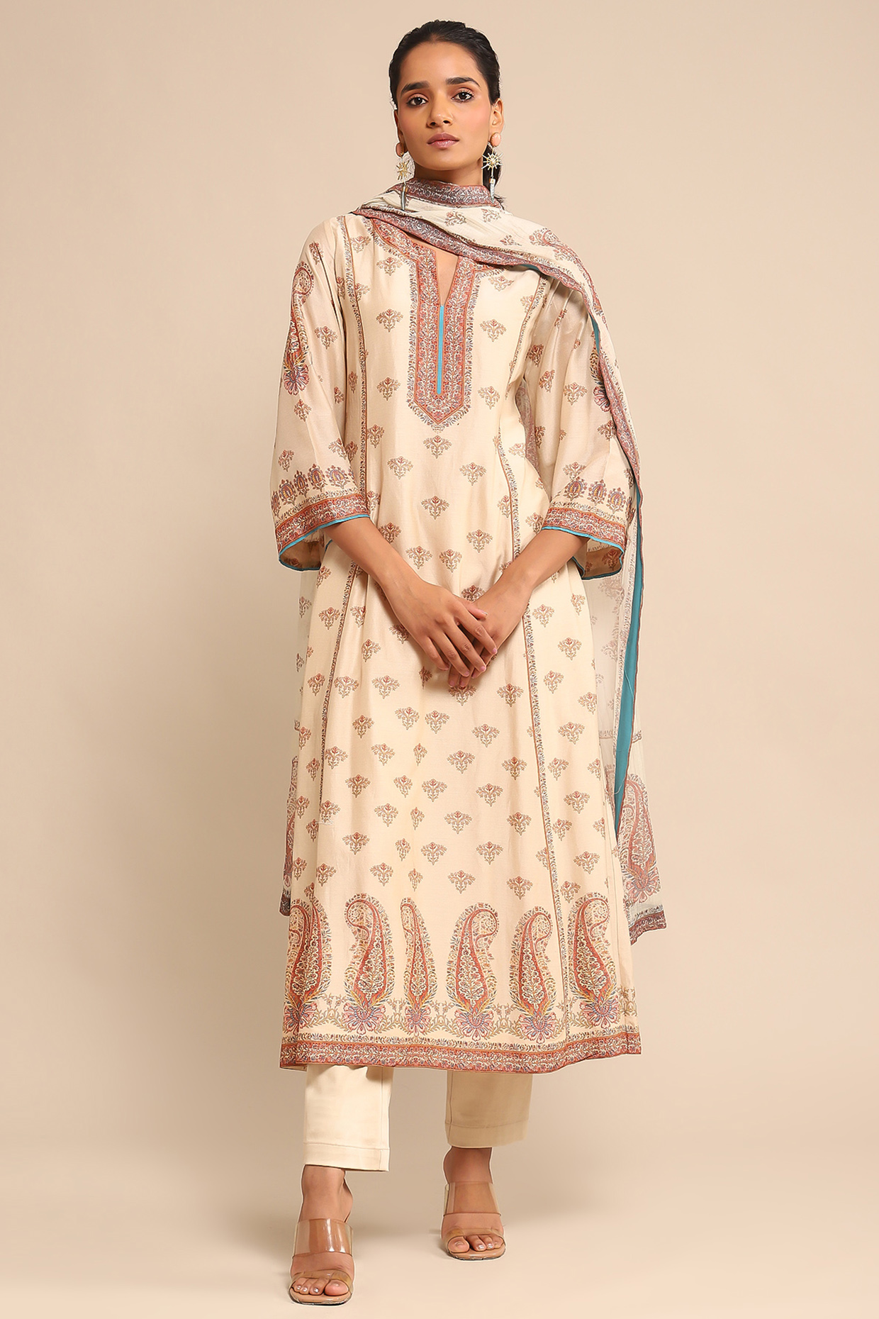 Off-White Blended Fabric Printed Kurta Set by Ritu Kumar at Pernia's Pop Up Shop