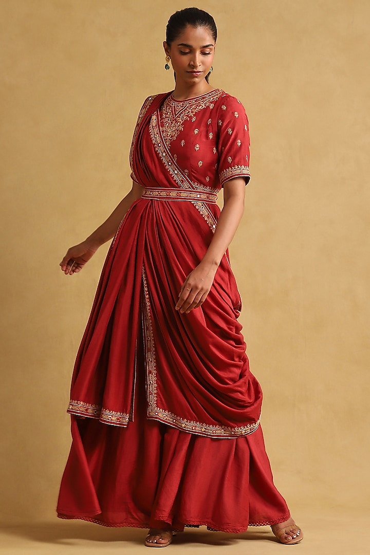 Rust Viscose Linen Embroidered Drape Party Wear Saree Set by Ritu Kumar at Pernia's Pop Up Shop