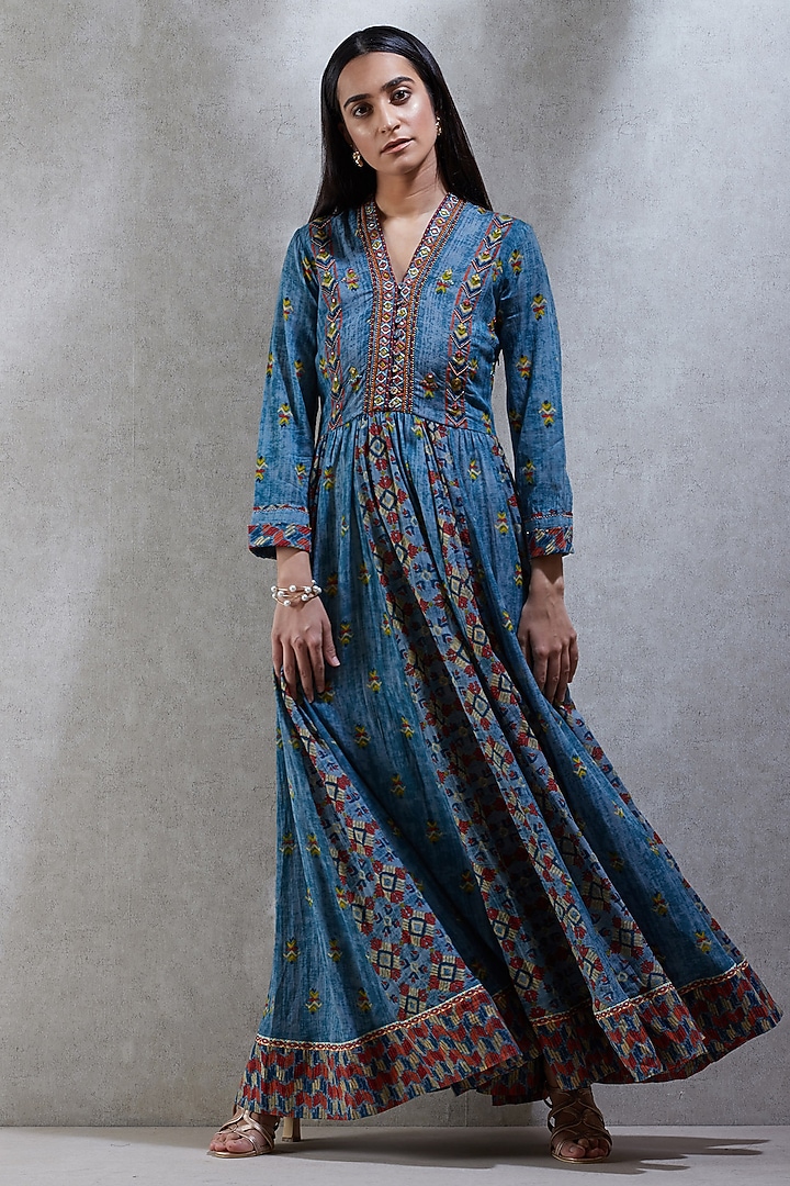 Smokey Grey Printed Long Kurta by Ritu Kumar at Pernia's Pop Up Shop