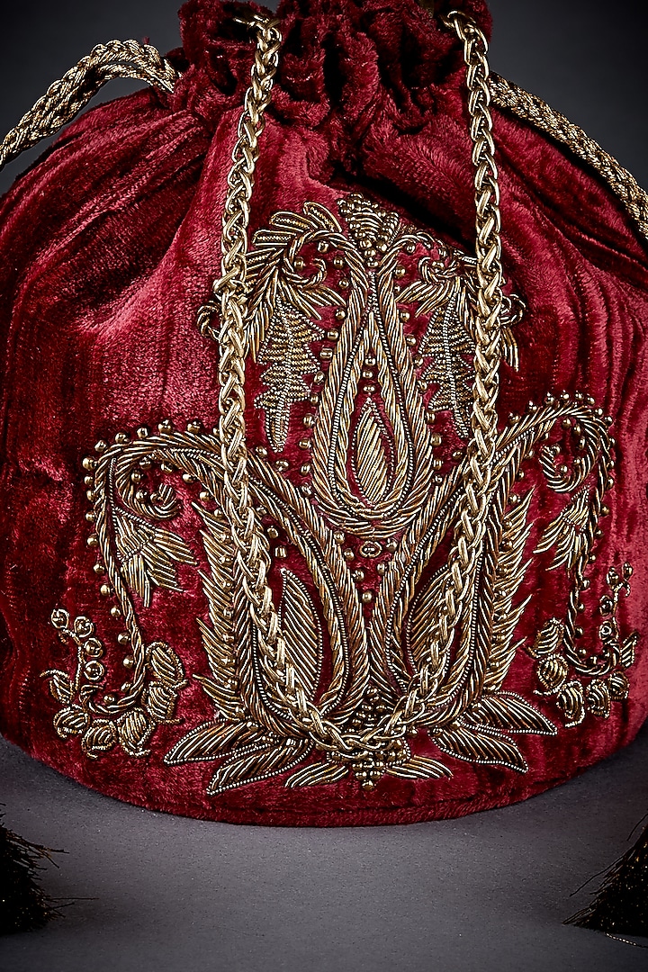 Burgundy Embellished Velvet Potli by Ri Ritu Kumar at Pernia's Pop Up Shop
