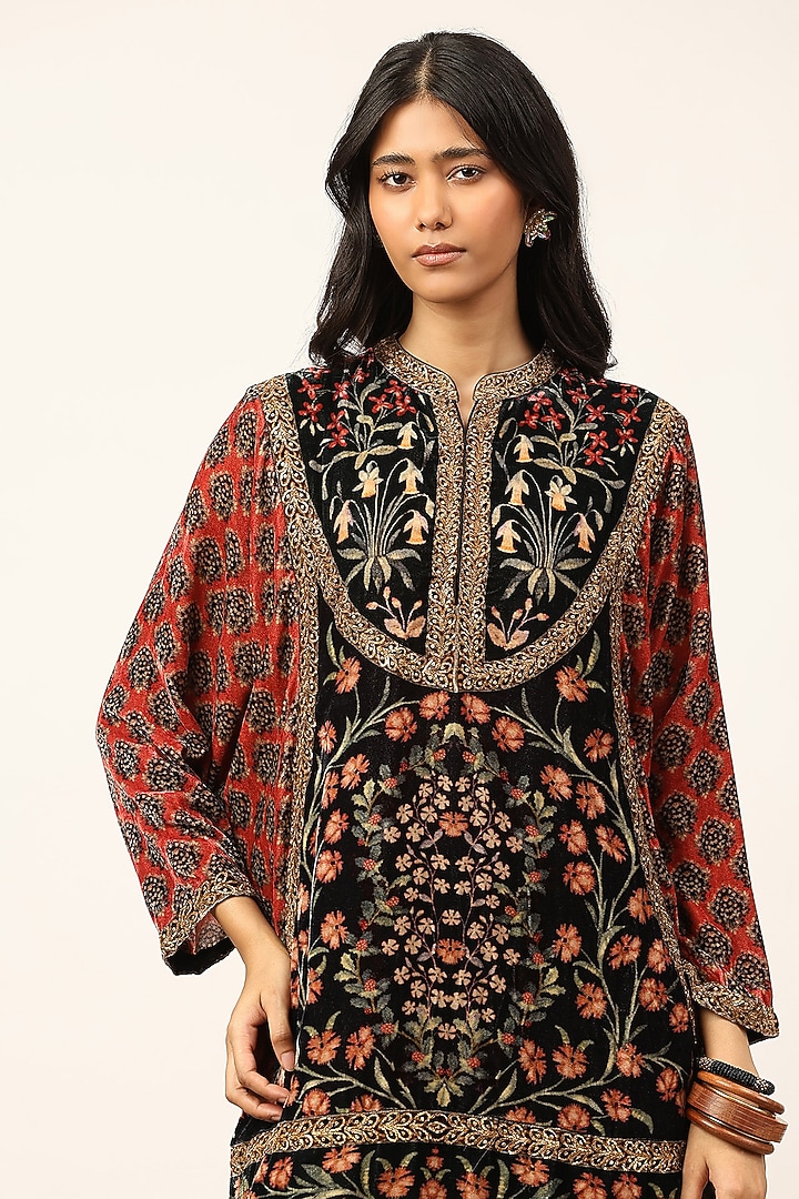 Black & Rust Silk Floral Printed Kurta Set by Ritu Kumar at Pernia's Pop Up Shop
