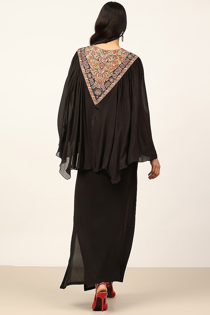 Black & Beige Viscose Embroidered Kurta Set by Ritu Kumar at Pernia's Pop Up Shop