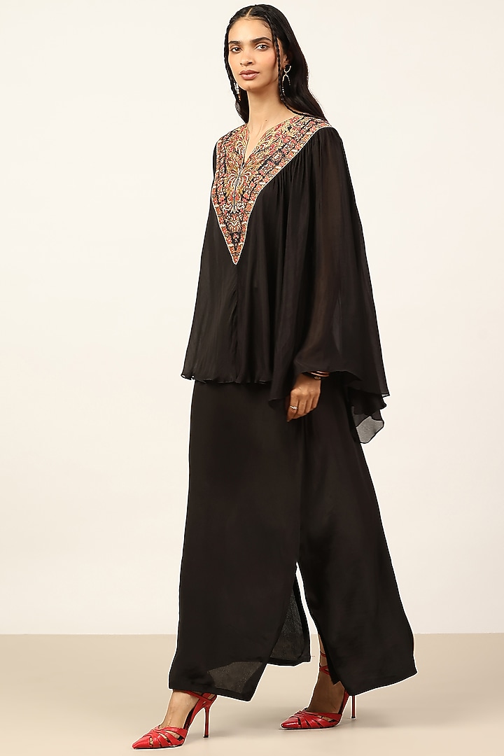Black & Beige Viscose Embroidered Kurta Set by Ritu Kumar at Pernia's Pop Up Shop