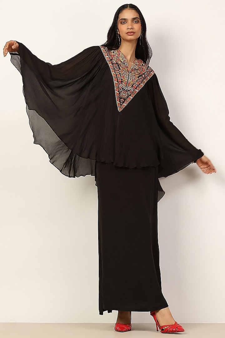 Black & Beige Viscose Embroidered Kurta Set by Ritu Kumar at Pernia's Pop Up Shop