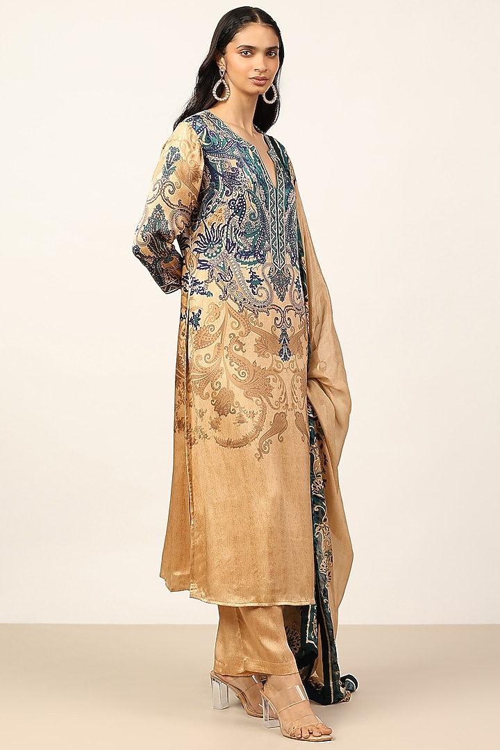 Beige & Indigo Silk Embroidered Kurta Set by Ritu Kumar at Pernia's Pop Up Shop