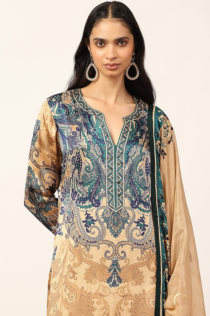Beige & Indigo Silk Embroidered Kurta Set by Ritu Kumar at Pernia's Pop Up Shop