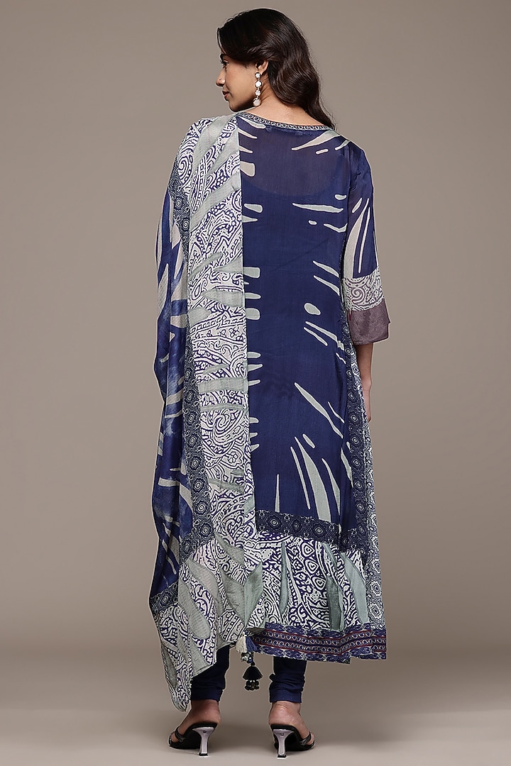 Blue Viscose Chinion Abstract Printed Kurta Set by Ritu Kumar at Pernia's Pop Up Shop