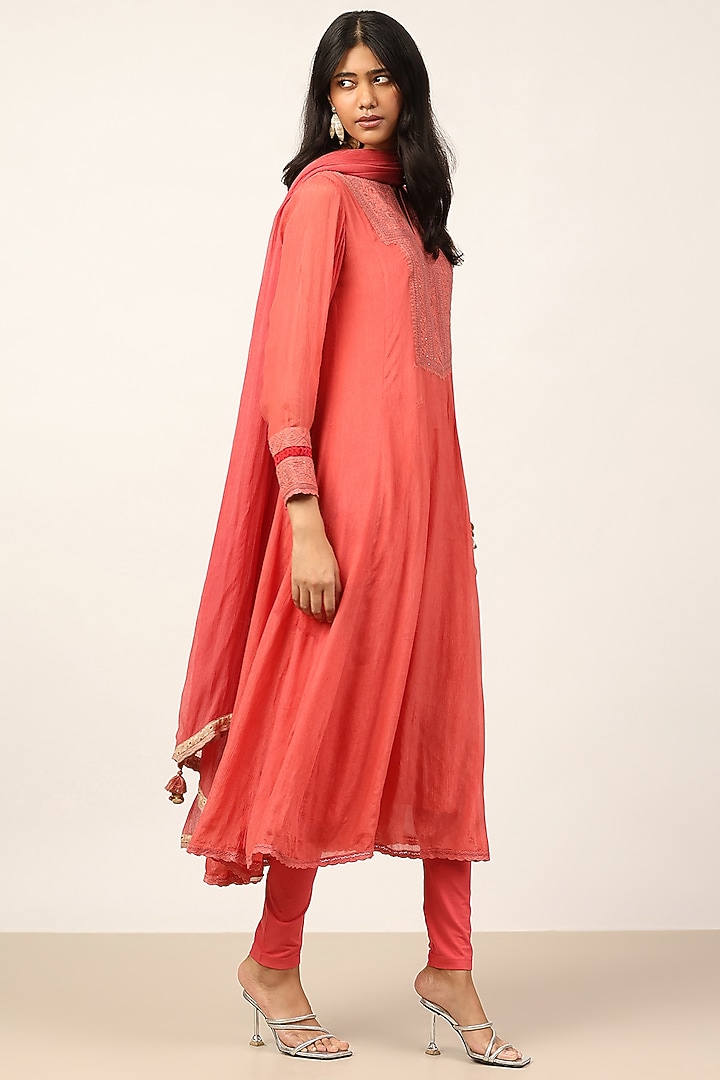 Pink Viscose Chinon Kurta Set by Ritu Kumar at Pernia's Pop Up Shop