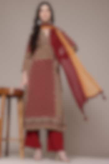 Red Viscose Geometric Printed Kurta Set by Ritu Kumar at Pernia's Pop Up Shop