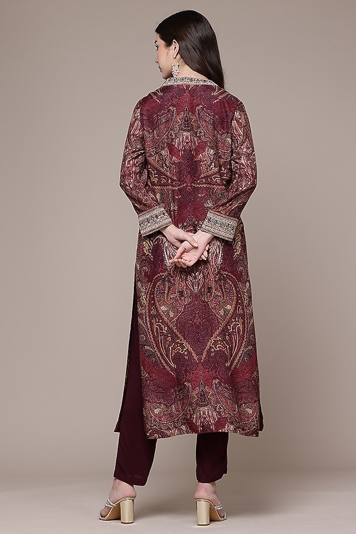 Maroon Viscose Paisley Printed Kurta Set by Ritu Kumar at Pernia's Pop Up Shop