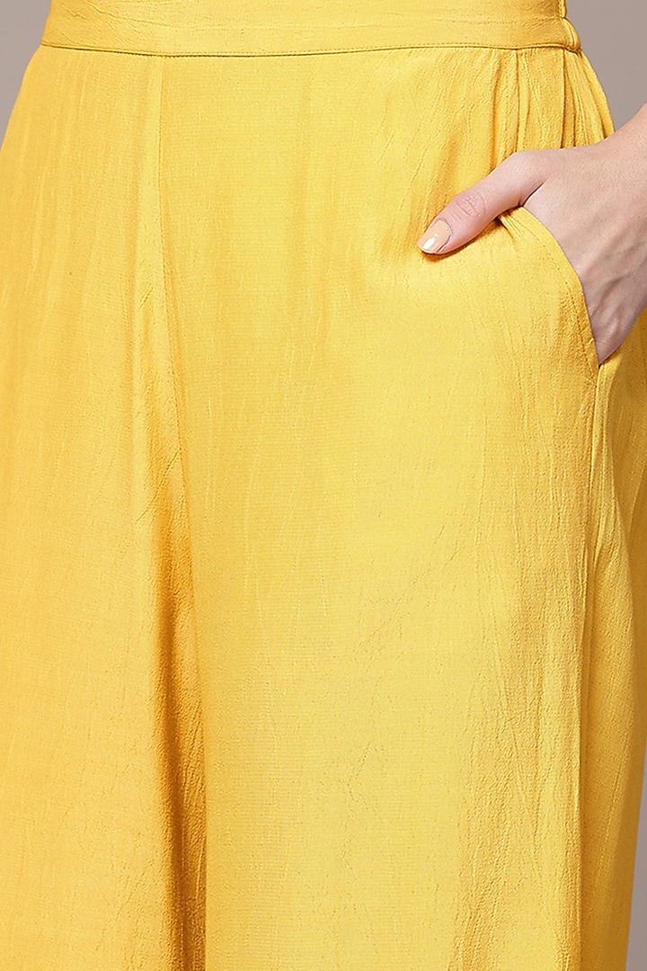 Yellow Cotton Botanical Printed Kurta Set by Ritu Kumar at Pernia's Pop Up Shop
