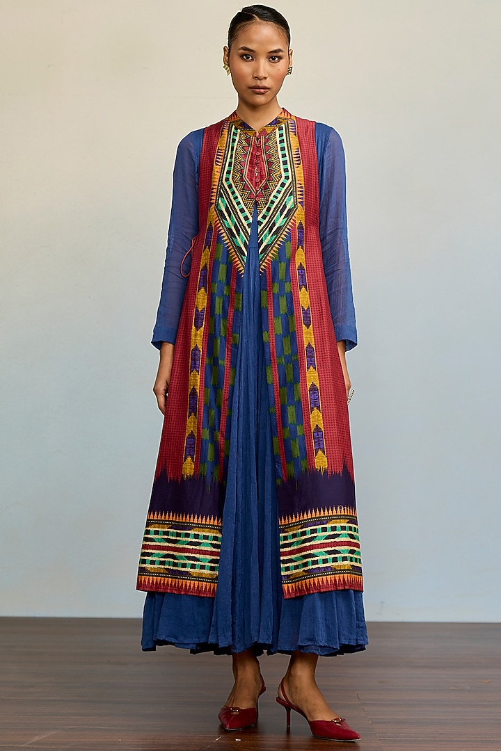 Red Cotton Amazon Kurta With Shrug by Ritu Kumar at Pernia's Pop Up Shop