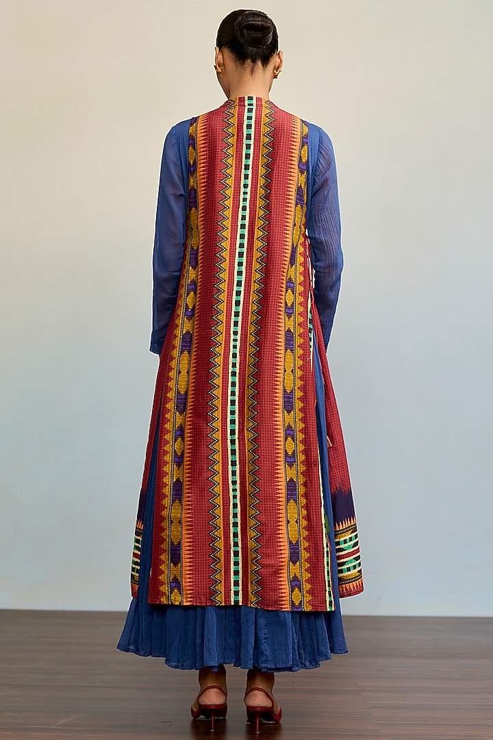 Red Cotton Amazon Kurta With Shrug by Ritu Kumar at Pernia's Pop Up Shop