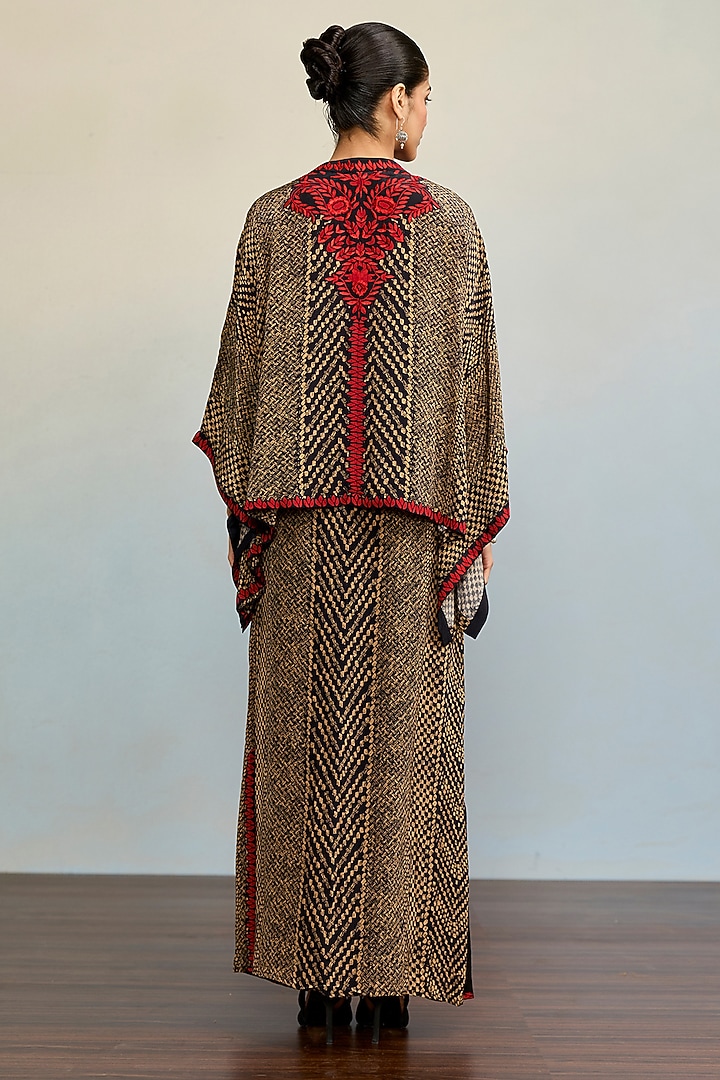 Black & Red Rayon Crepe Kaftan Set by Ritu Kumar at Pernia's Pop Up Shop