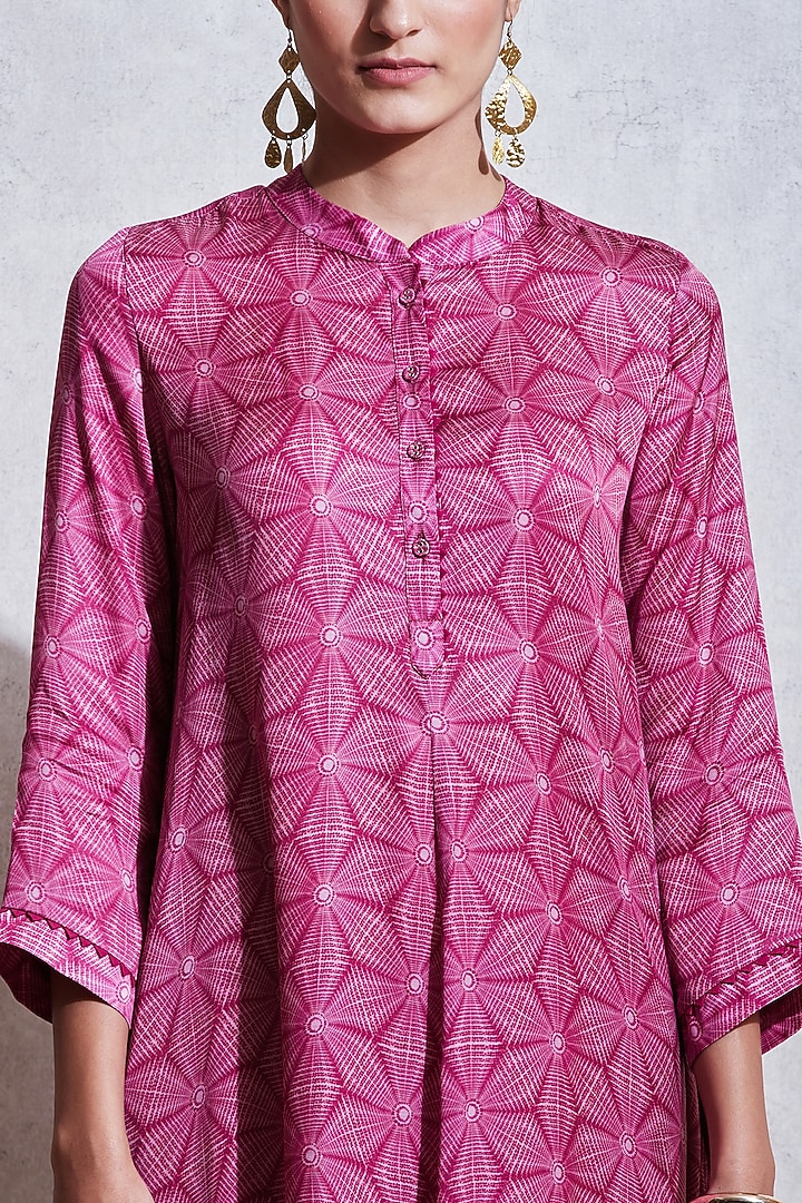 Magenta Printed Kurta With Pants by Ritu Kumar at Pernia's Pop Up Shop