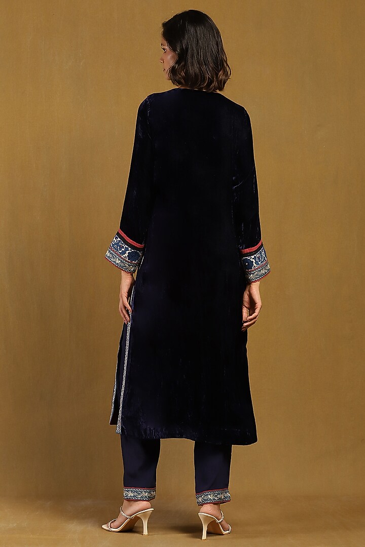 Blue Silk Velvet Kurta Set by Ritu Kumar at Pernia's Pop Up Shop