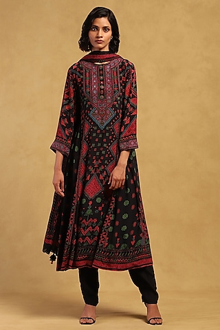 Black Viscose Crepe Geometric Printed Kurta Set by Ritu Kumar