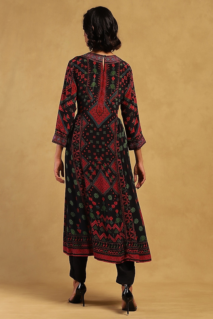 Black Viscose Crepe Geometric Printed Kurta Set by Ritu Kumar at Pernia's Pop Up Shop