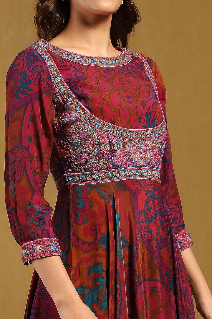 Pink Viscose Crepe Paisley Printed Kurta Set by Ritu Kumar at Pernia's Pop Up Shop