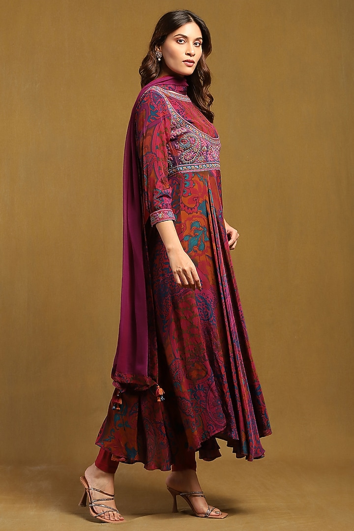 Pink Viscose Crepe Paisley Printed Kurta Set by Ritu Kumar at Pernia's Pop Up Shop