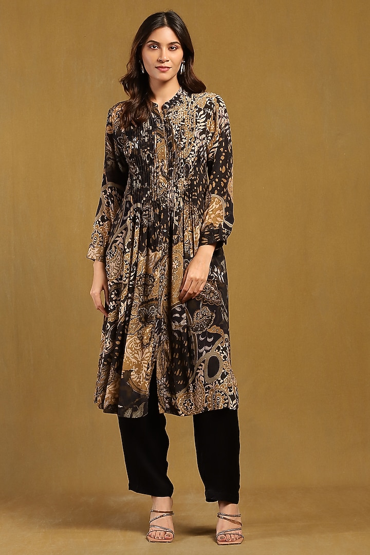 Black Viscose Crepe Paisley Printed Kurta by Ritu Kumar at Pernia's Pop Up Shop