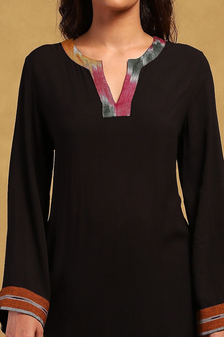 Black Rayon Slub Ikat Kurta Set by Ritu Kumar at Pernia's Pop Up Shop