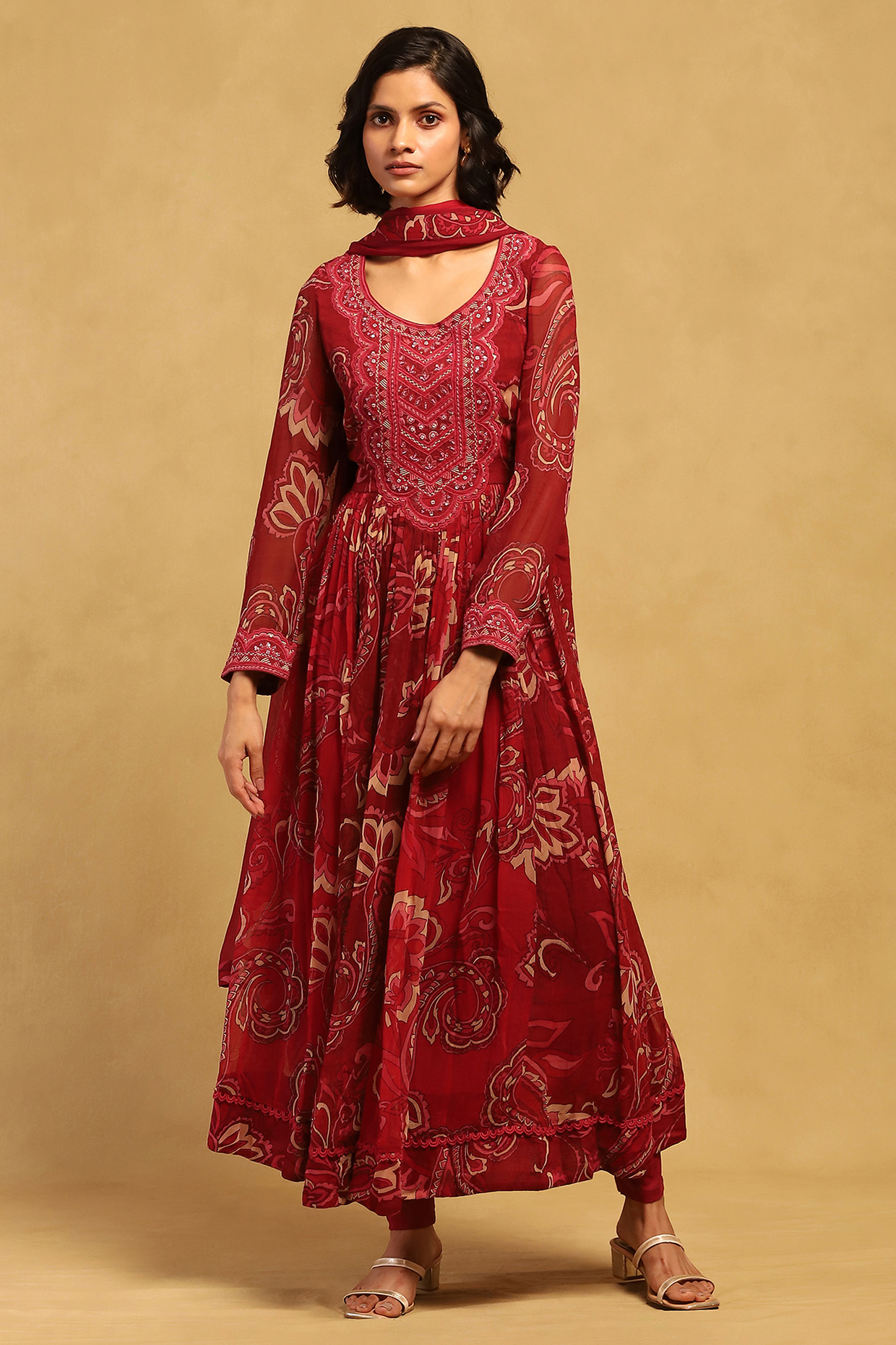 Red Viscose Crepe Floral Printed Kurta Set by Ritu Kumar at Pernia's Pop Up Shop