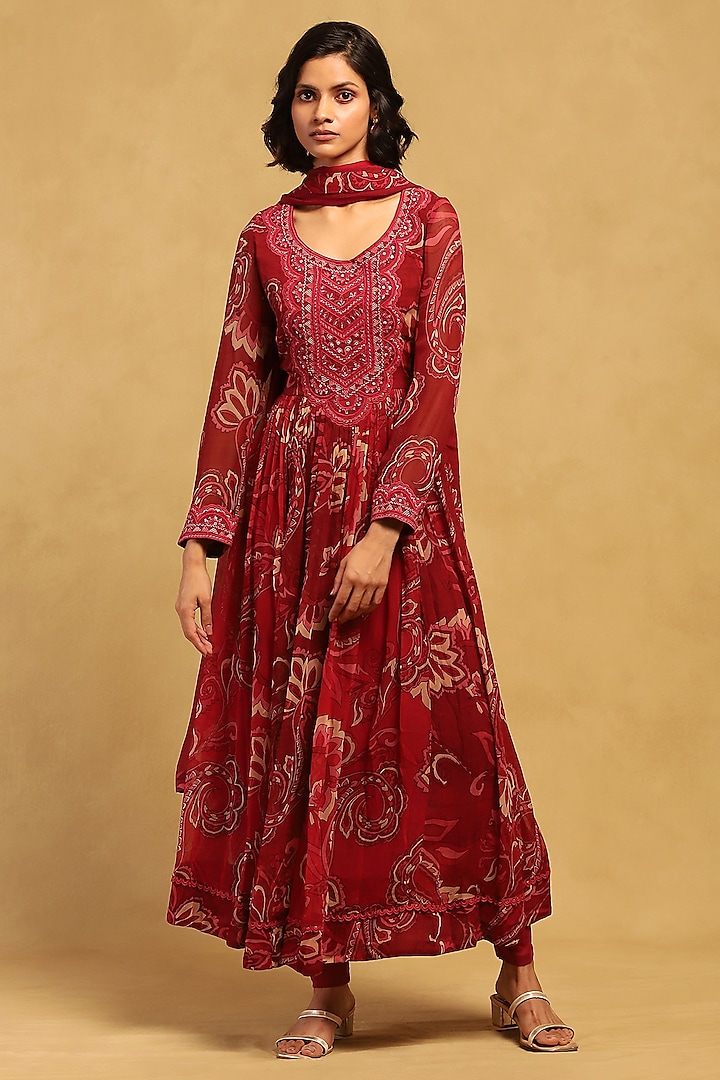 Red Viscose Crepe Floral Printed Kurta Set by Ritu Kumar at Pernia's Pop Up Shop