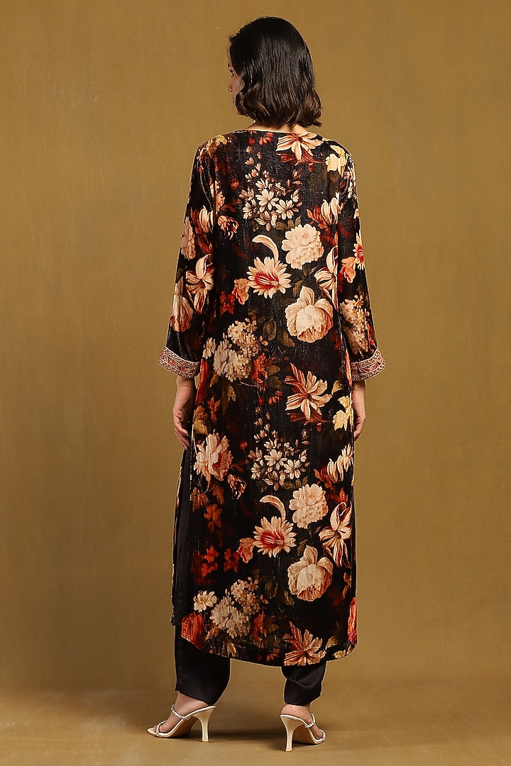 Black Silk Velvet Floral Printed Kurta Set by Ritu Kumar at Pernia's Pop Up Shop