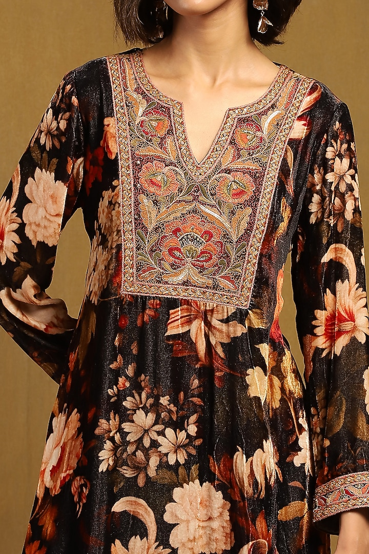 Black Silk Velvet Floral Printed Kurta Set by Ritu Kumar at Pernia's Pop Up Shop