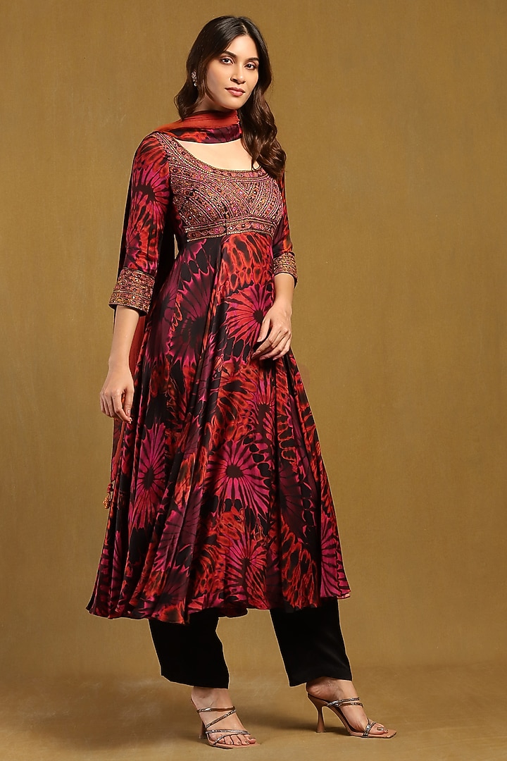 Red Satin Abstract Printed Kurta Set by Ritu Kumar at Pernia's Pop Up Shop