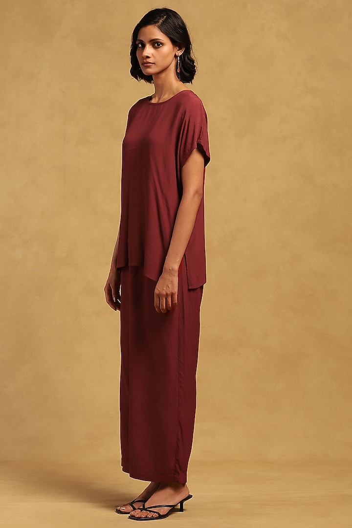 Red Poly Jacquard Cape Set by Ritu Kumar at Pernia's Pop Up Shop