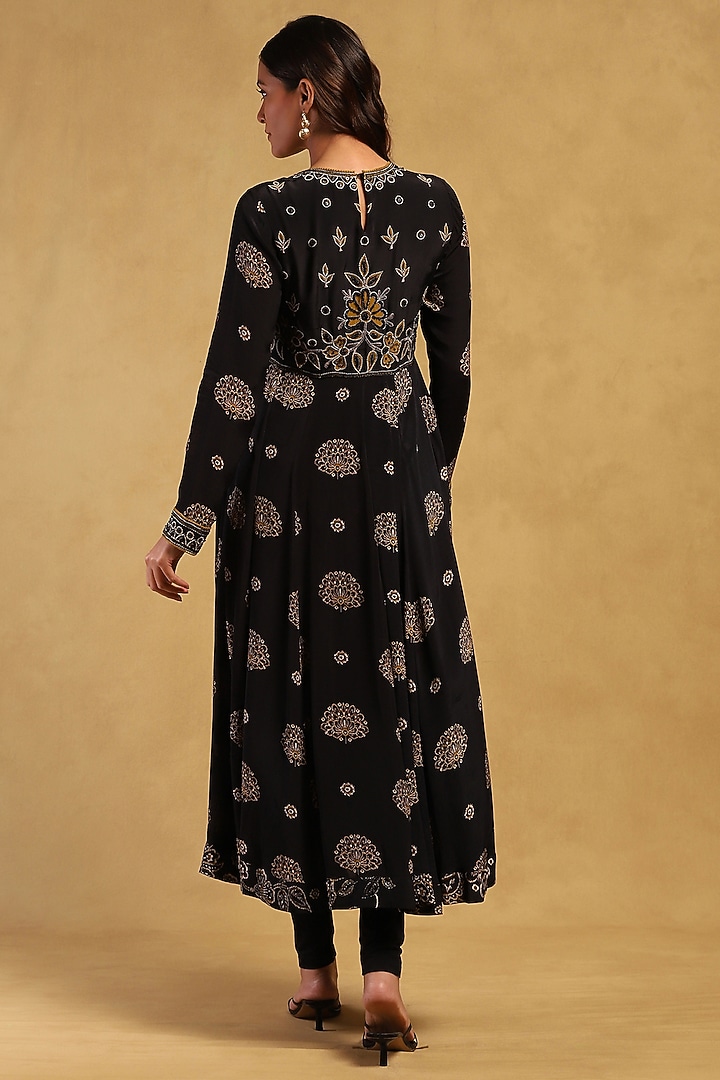 Black Viscose Crepe Floral Printed Kurta Set by Ritu Kumar at Pernia's Pop Up Shop