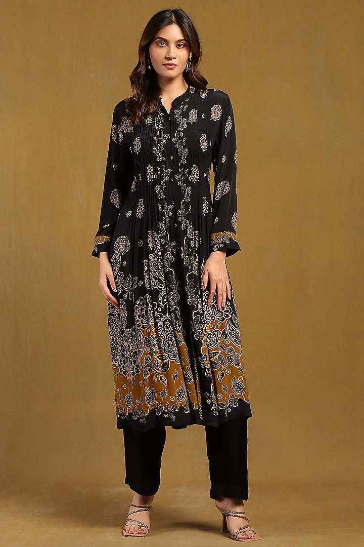 Black Viscose Crepe Floral Printed Kurta by Ritu Kumar at Pernia's Pop Up Shop