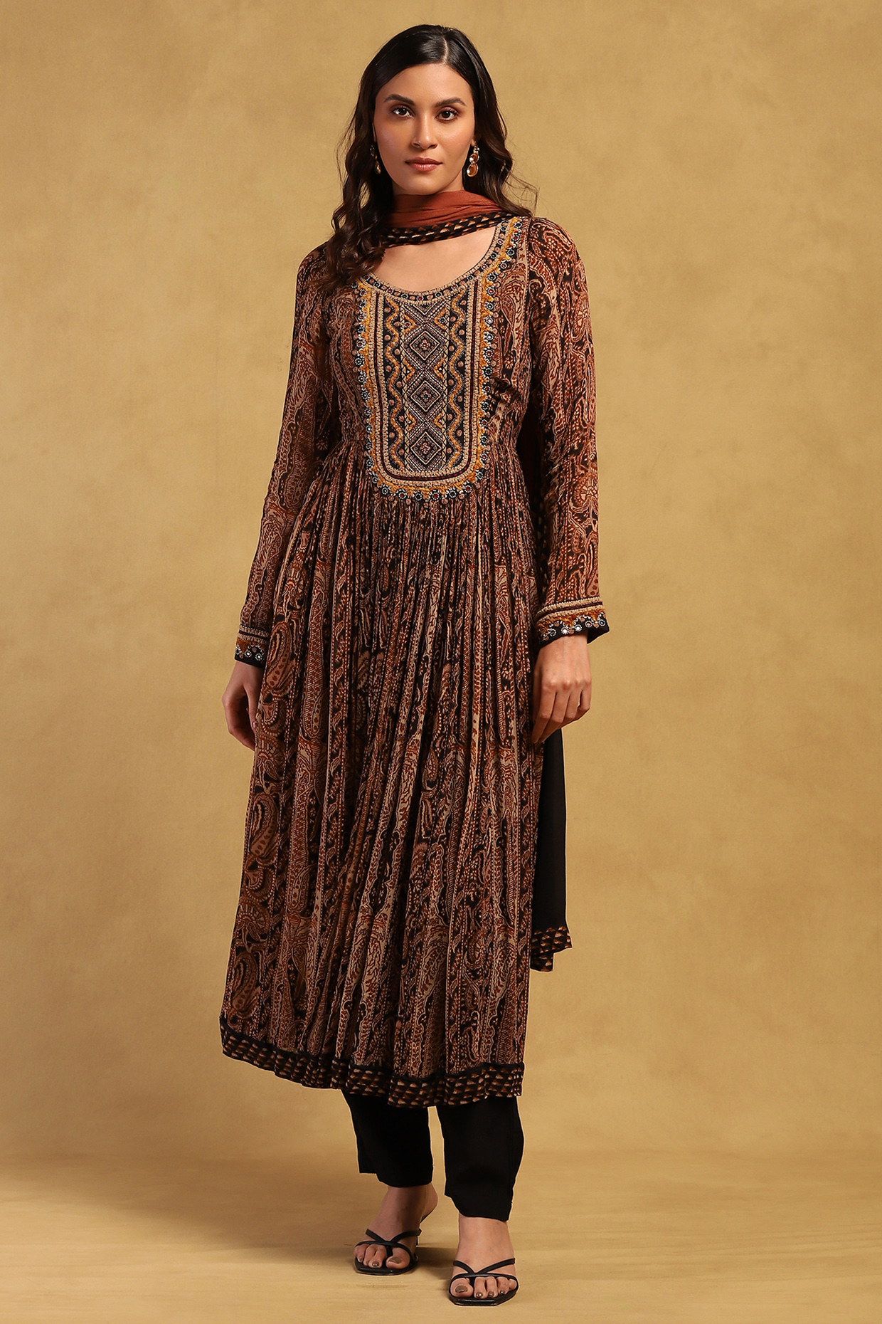 Black Viscose Chiffon Geometric Printed Kurta Set by Ritu Kumar at Pernia's Pop Up Shop